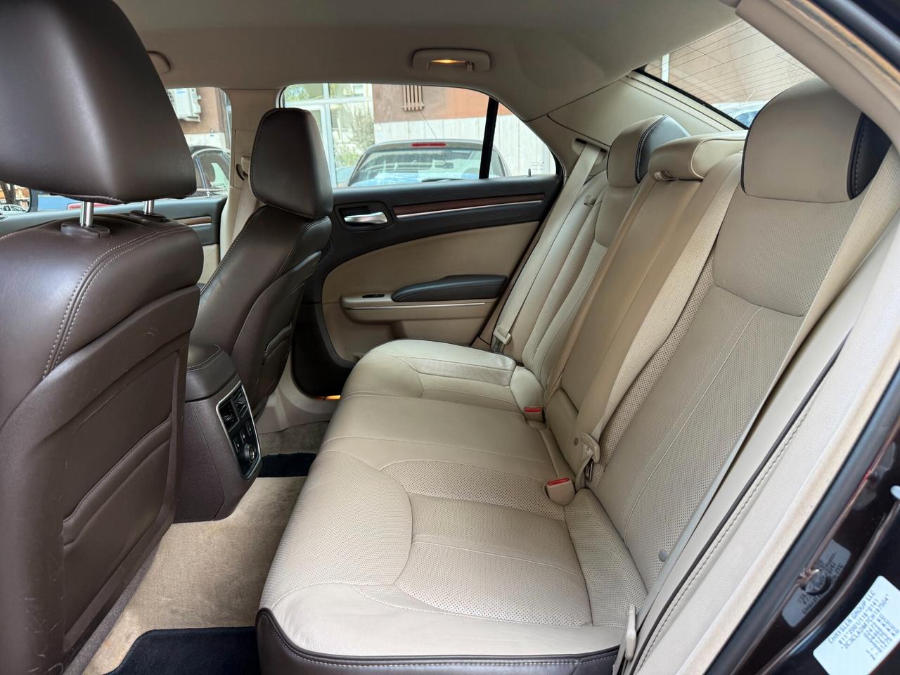 Lancia Thema 3.0 V6 Multijet II 239 CV Platinum