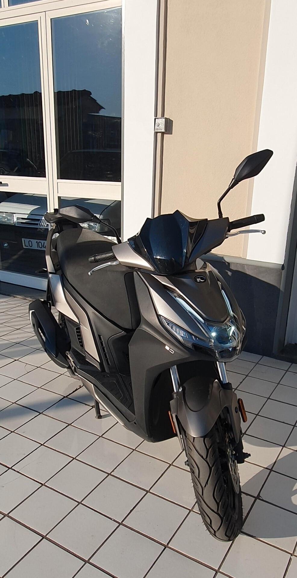 Kymco Agility S200 Led solo 1.900 km