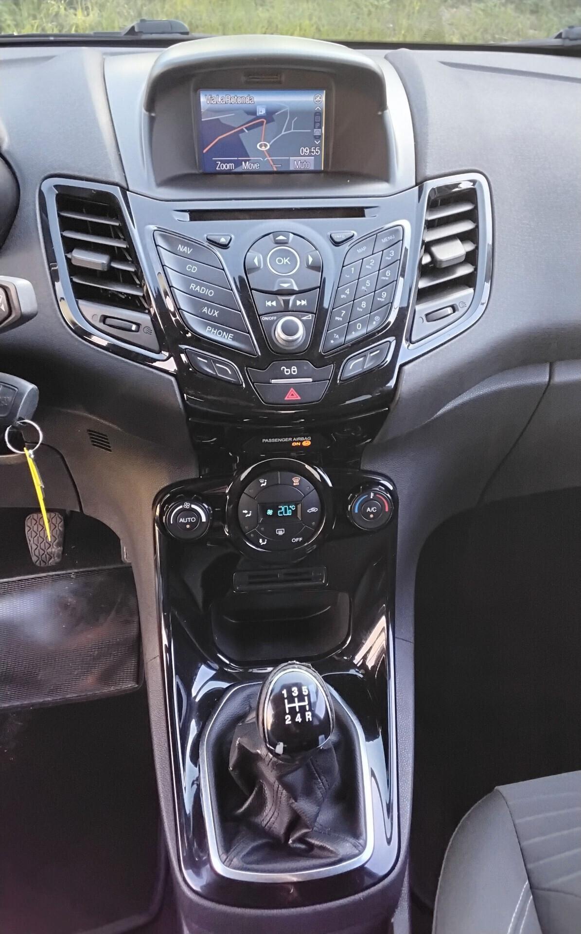 Ford Fiesta 1.5 TDCi 75CV 5 porte Titanium