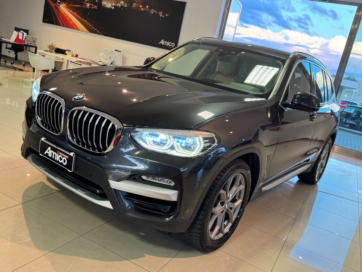 BMW X3 xDrive20d xLine Pelle Chiara Luci ambient