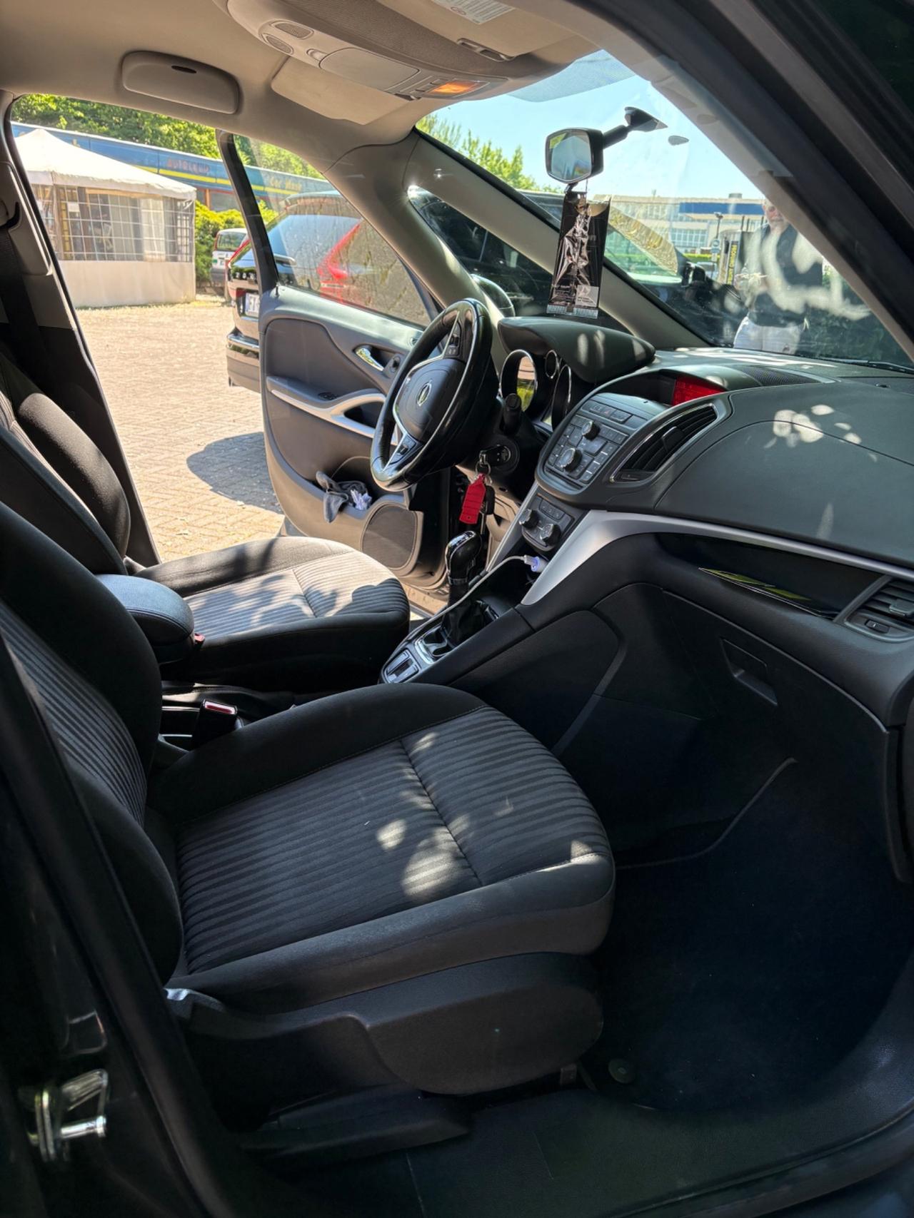 Opel Zafira Tourer 2.0 CDTi 130CV .7posti 2012