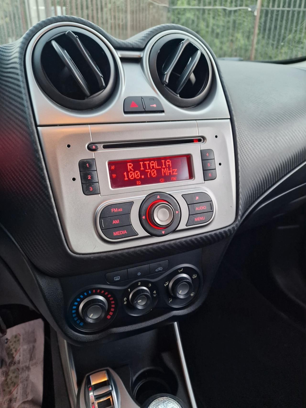 Alfa Romeo MiTo 1.4 105 CV M.air S&S Distinctive Sport Pack