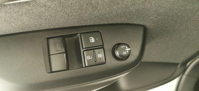 TOYOTA Yaris 1.5 Hybrid 5 porte Business