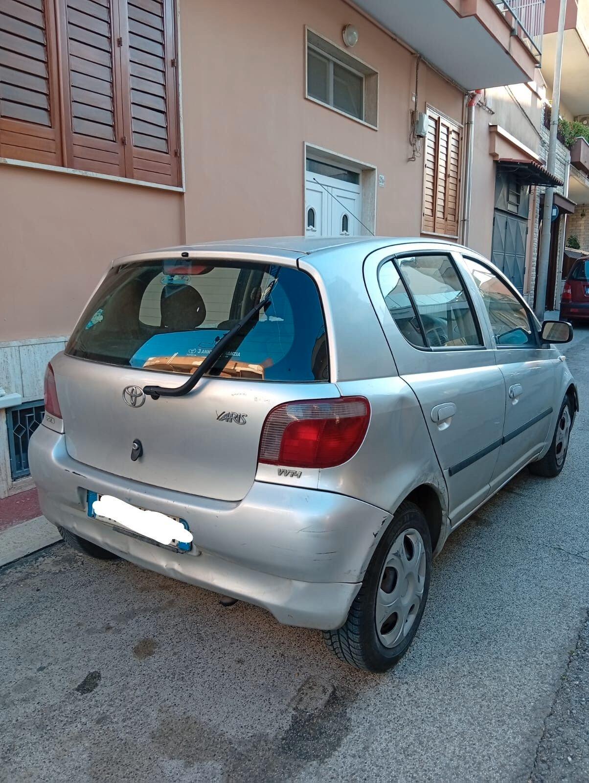 Toyota Yaris 1.0i 16V cat 3 porte Sol GPL