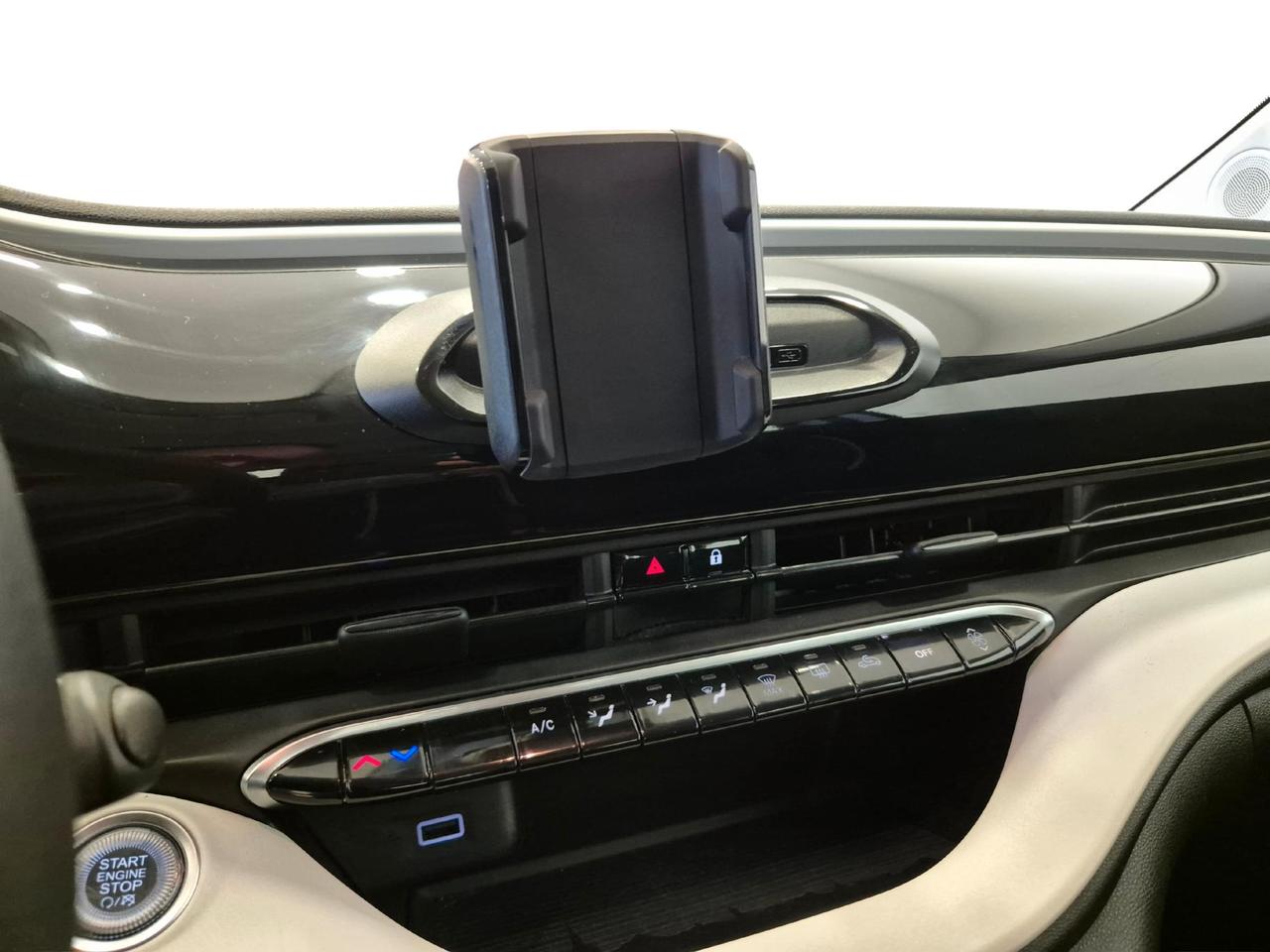 FIAT 500e 23,8 kWh Action IN PROMO