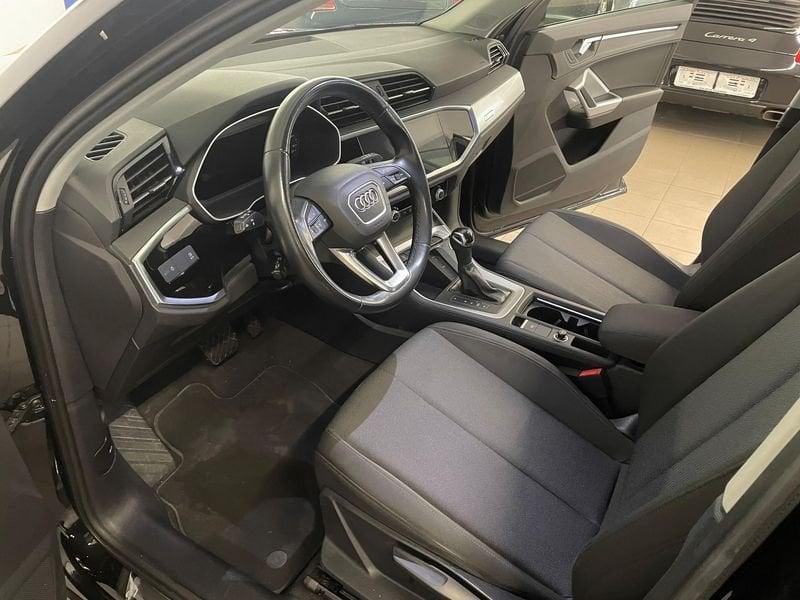Audi Q3 45TFSI eS tronicBusiness anche a332€
