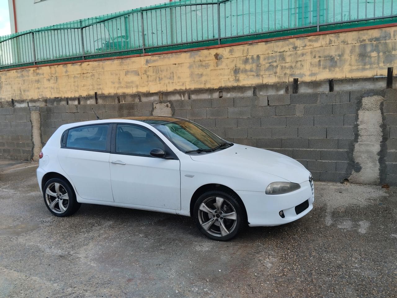 Alfa Romeo 147 1.9 JTD (120) 5 porte Progression