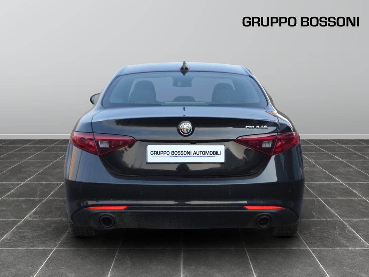 Alfa Romeo Giulia 2.2 turbo 160cv super business at8