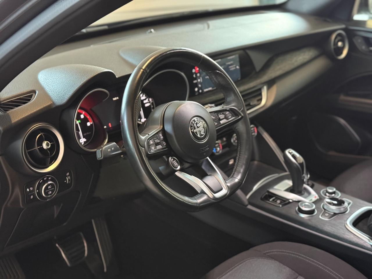 Alfa Romeo Stelvio 2.2 Turbodiesel 160 CV AT8 RWD Business