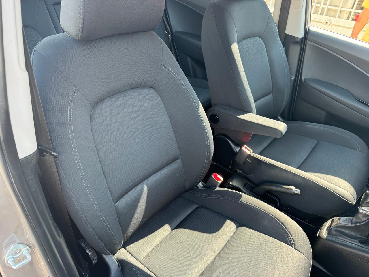 93000KM HYUNDAI IX20 1.4 BENZINA 90CV 2018