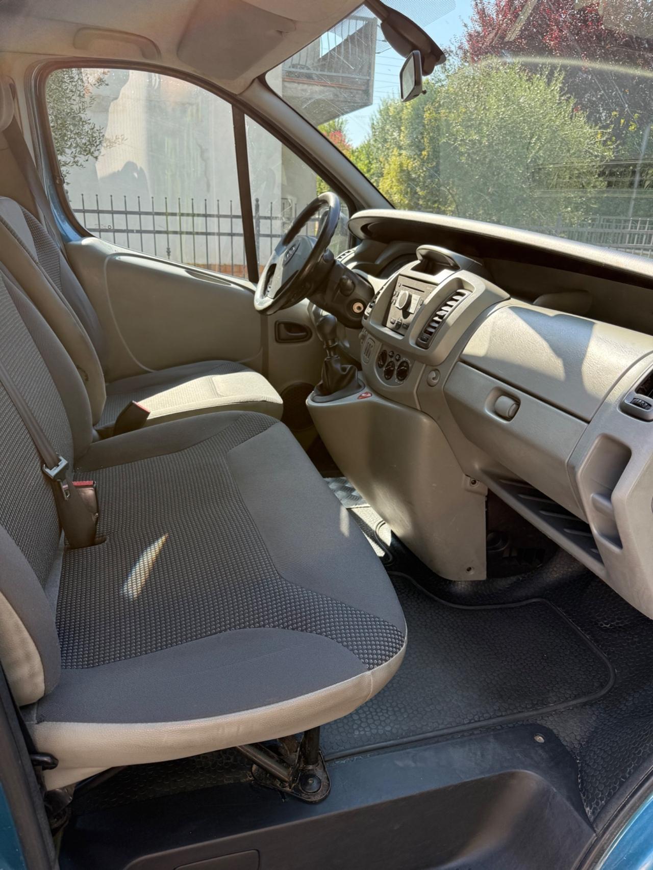 Opel Vivaro 27 2.0 CDTI PC-TN Combi 9 posti
