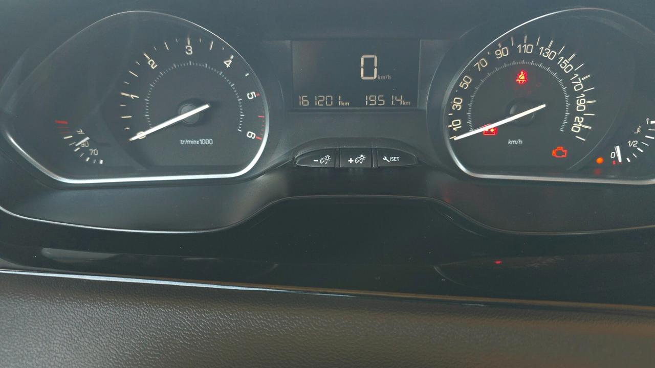 Peugeot 208 1.6 Bluehdi 75 cv 2018 Uniproprietaria