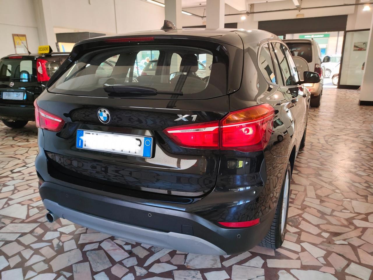 Bmw X1 sDrive18d Advantage