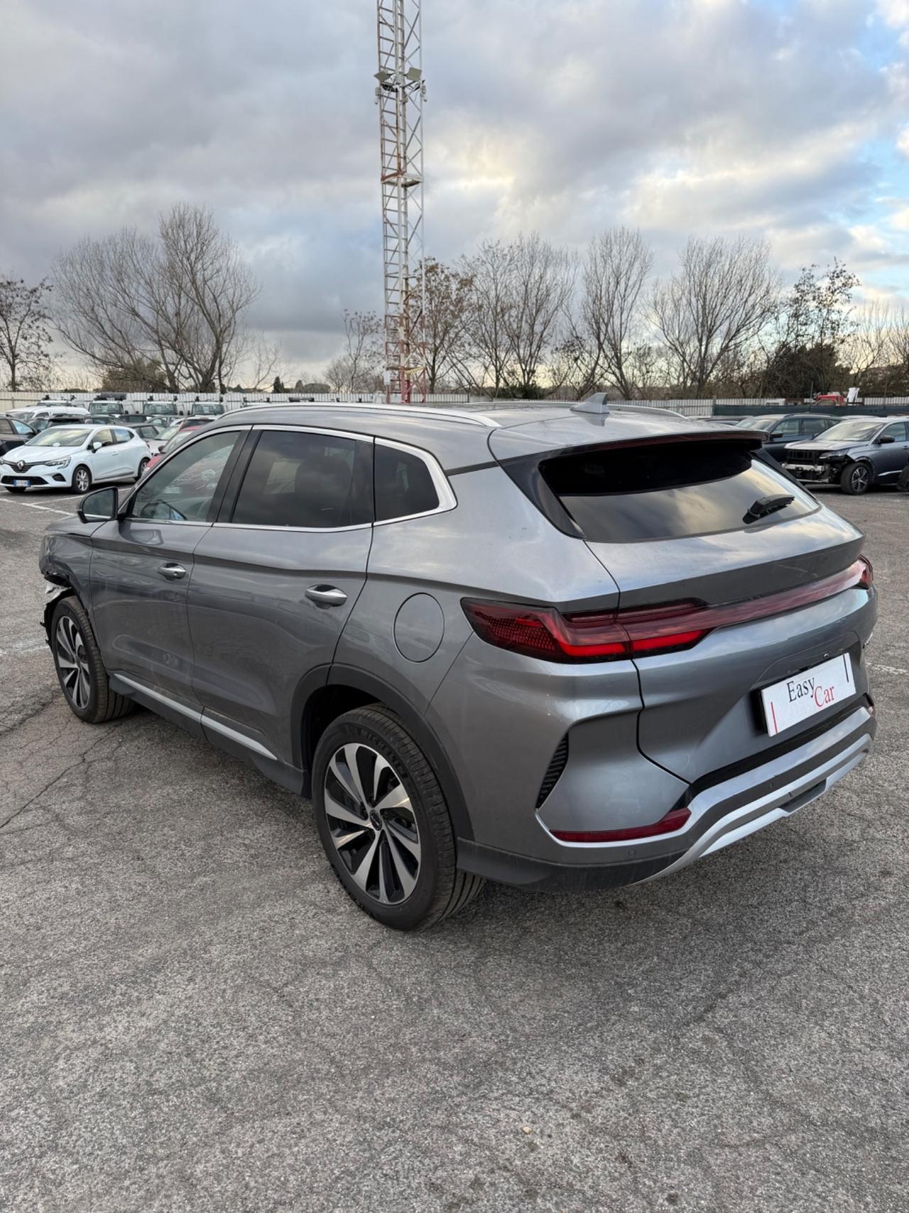 Byd Seal U DM-i 1.5 218 CV PHEV INCIDENTATA