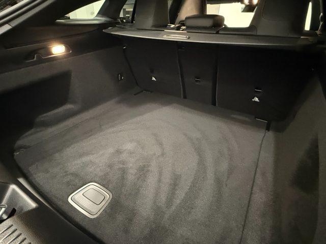 MERCEDES-BENZ CLA 200 Shooting Brake AMG Line Advanced Plus