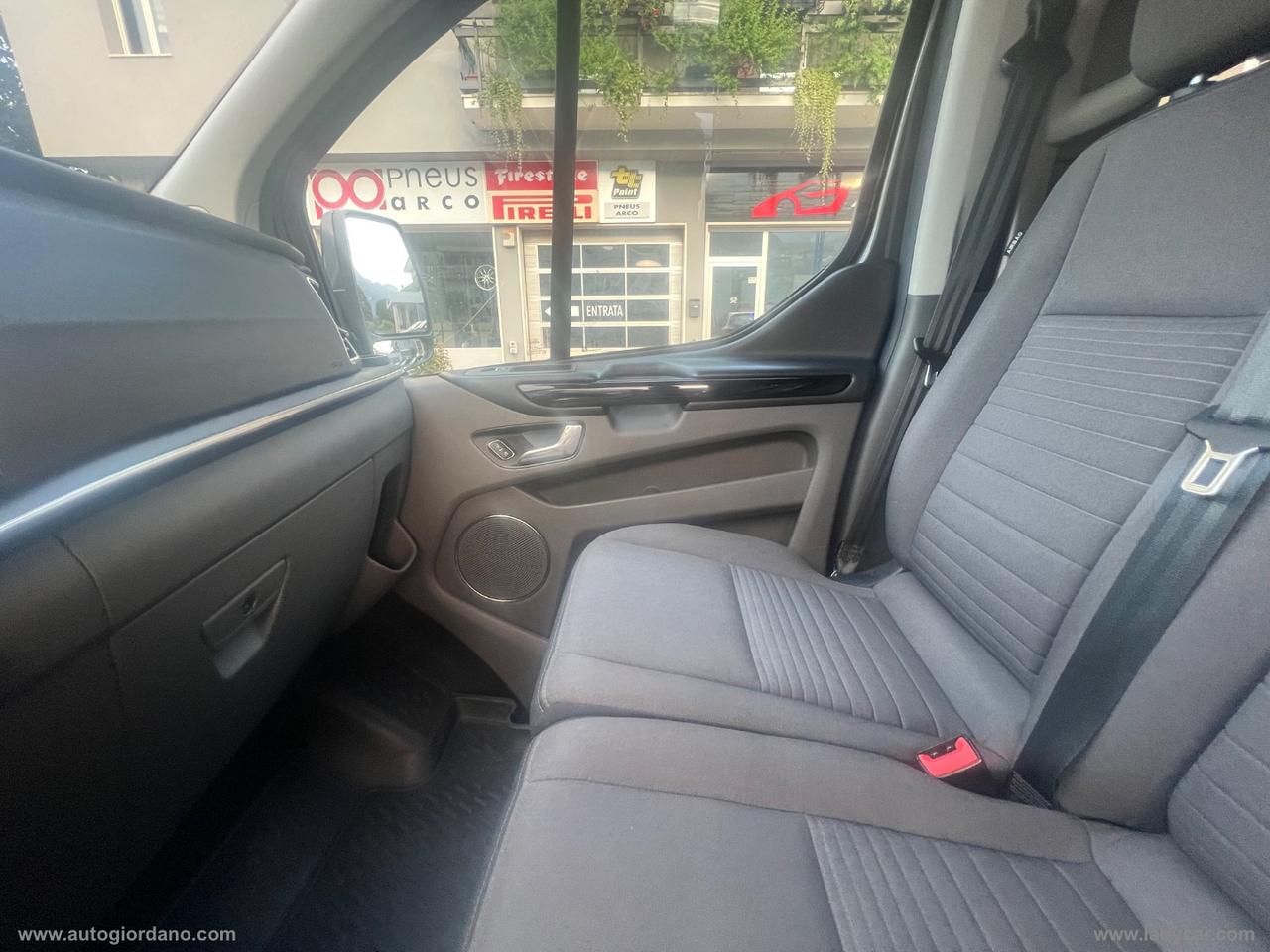 FORD Tou.Cust. 320 2.0 TDCi 130 aut. PC Tit.