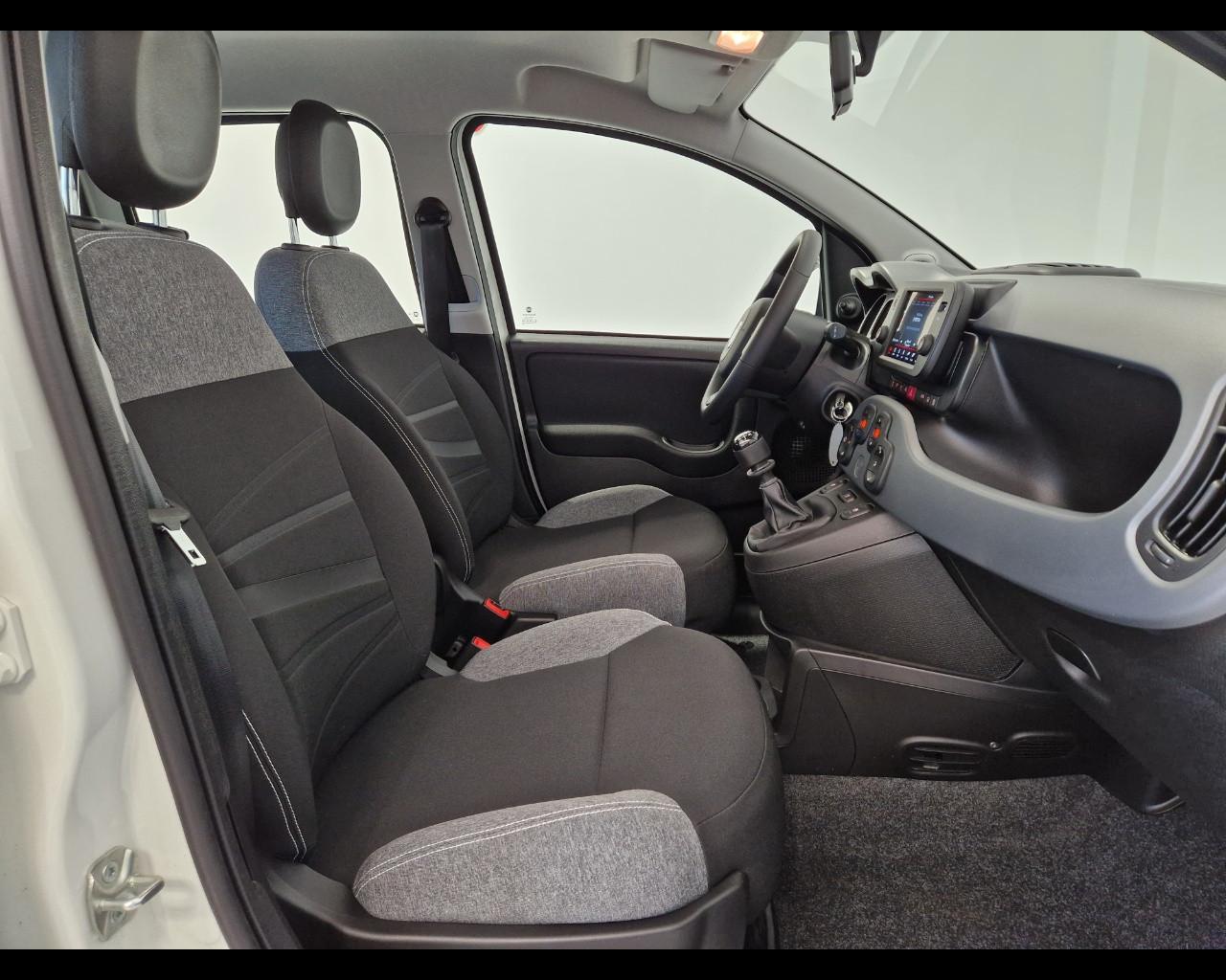 FIAT Panda III 2021 Cross - Panda 1.0 firefly hybrid Cross s&s 70cv 5p.ti