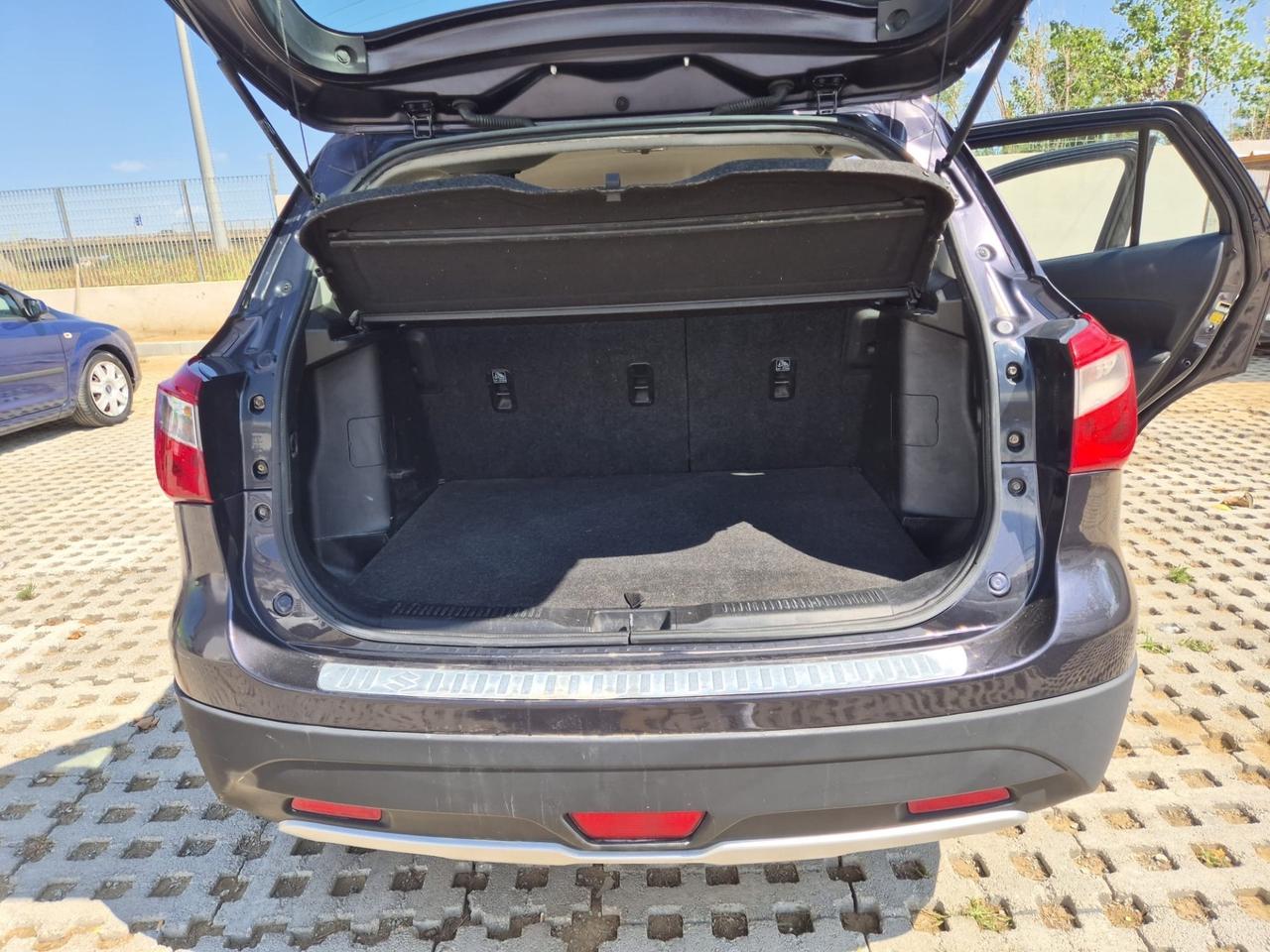 Suzuki S-Cross 1.6 DDiS Top