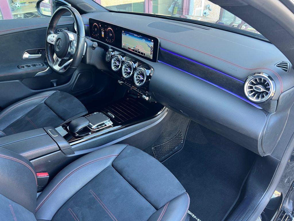 Mercedes-Benz CLA 200 d Automatic Shooting Brake Premium AMG Line