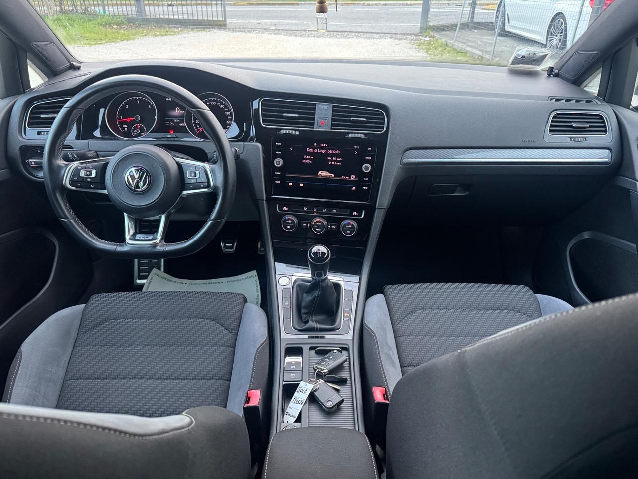 Volkswagen Golf 7 R-Line 1.6 TDI 115 CV Pack R Top di Gamma Euro6d