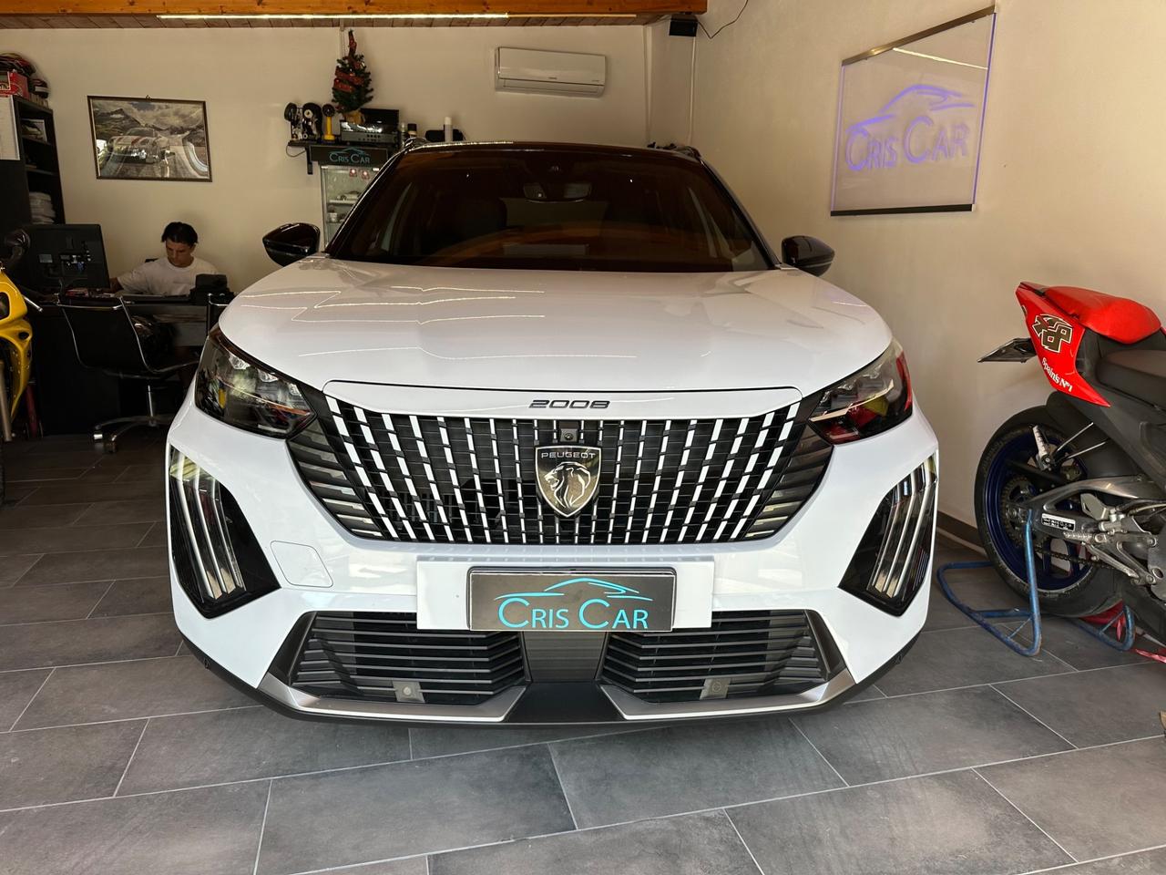 Peugeot 2008 PureTech 130 S&S EAT8 GT