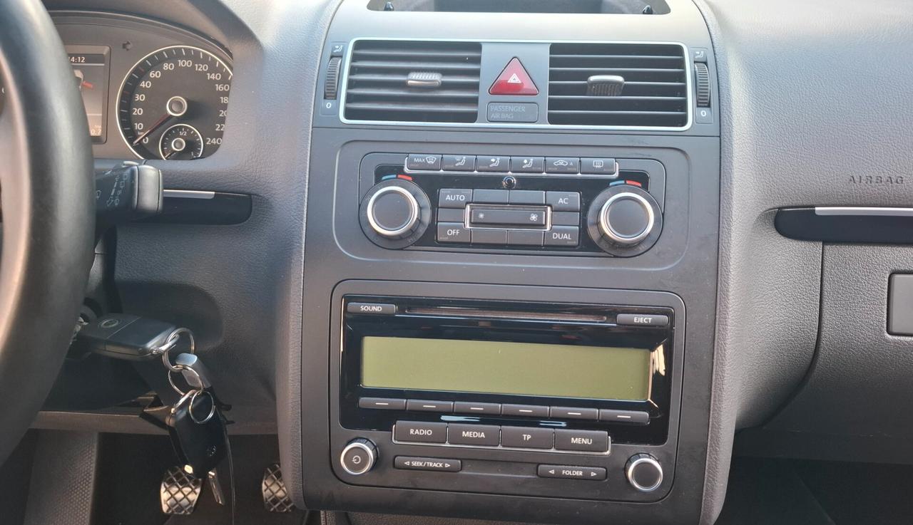 Volkswagen Touran 1.4 TSI Highline