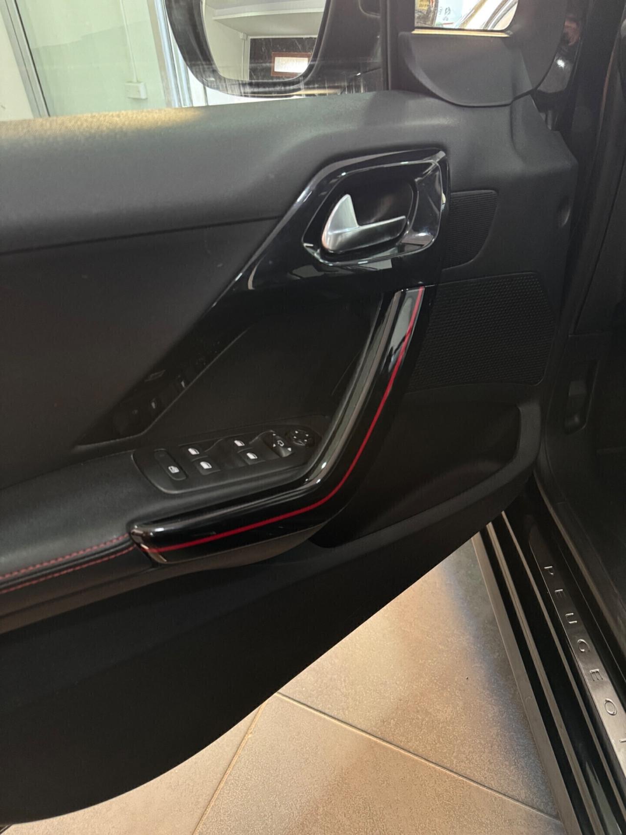 Peugeot 208 PureTech Turbo 110 S&S 5 porte GT Line