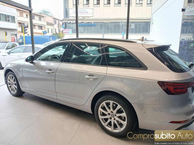 AUDI A4 Avant QUATTRO 40 TDI S tronic (Garanzia 12 Mesi)