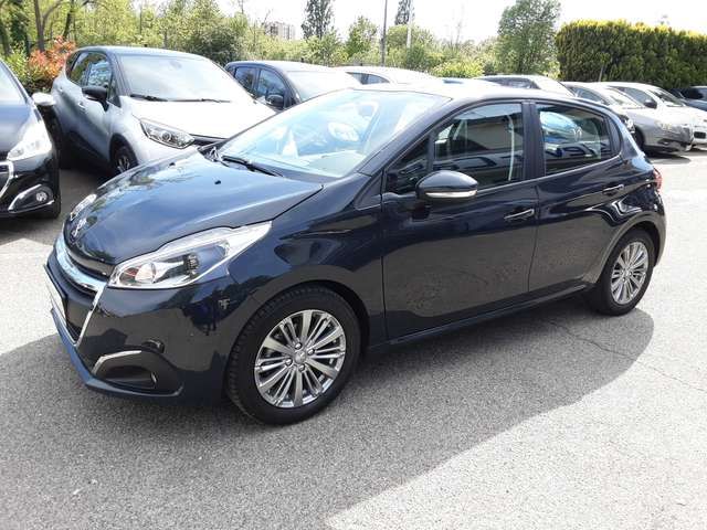 Peugeot 208 1.2 puretech Allure