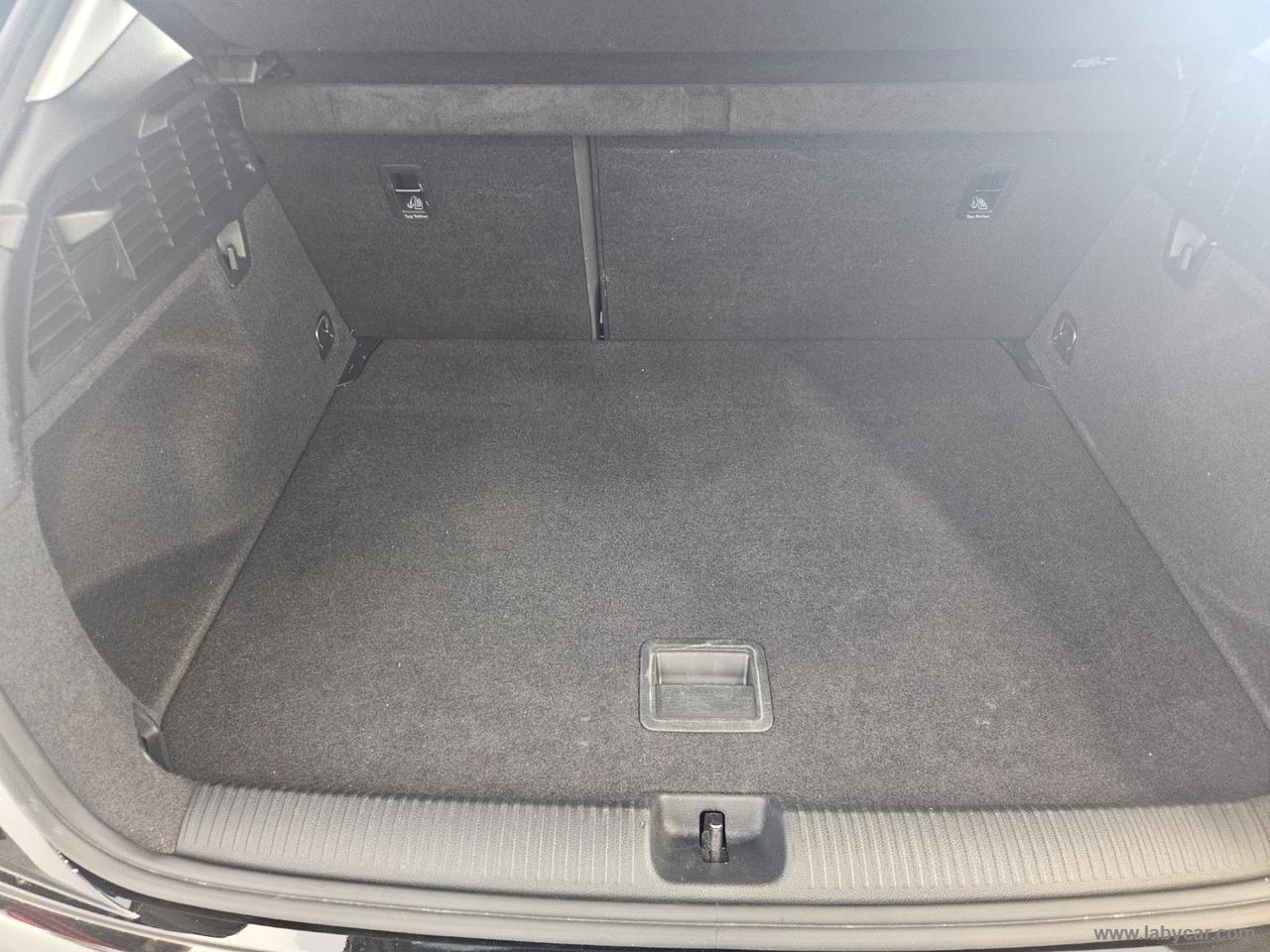 AUDI Q2 30 TDI S tronic Business