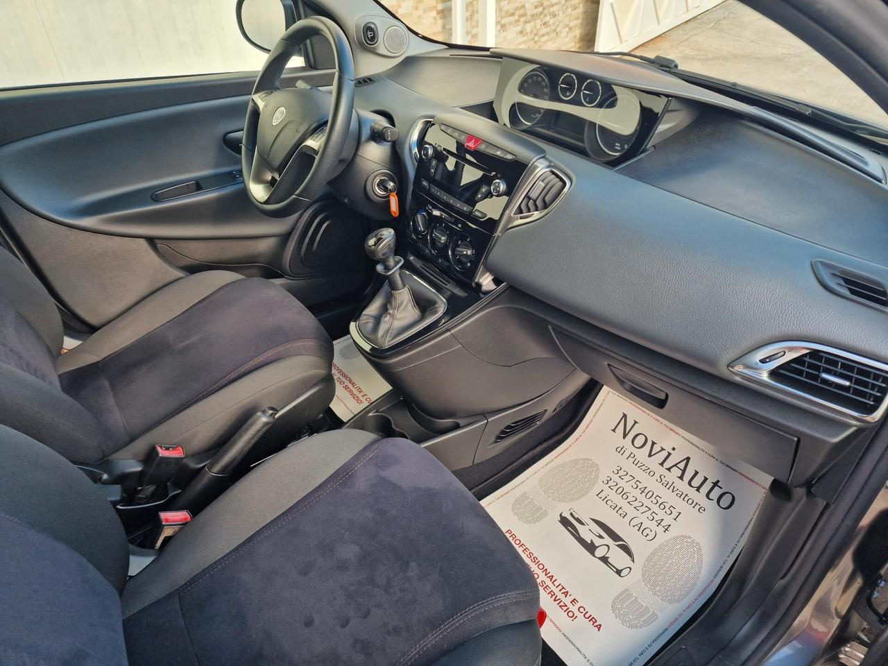 Lancia Ypsilon 1.2 benzina 70cv 5POSTI