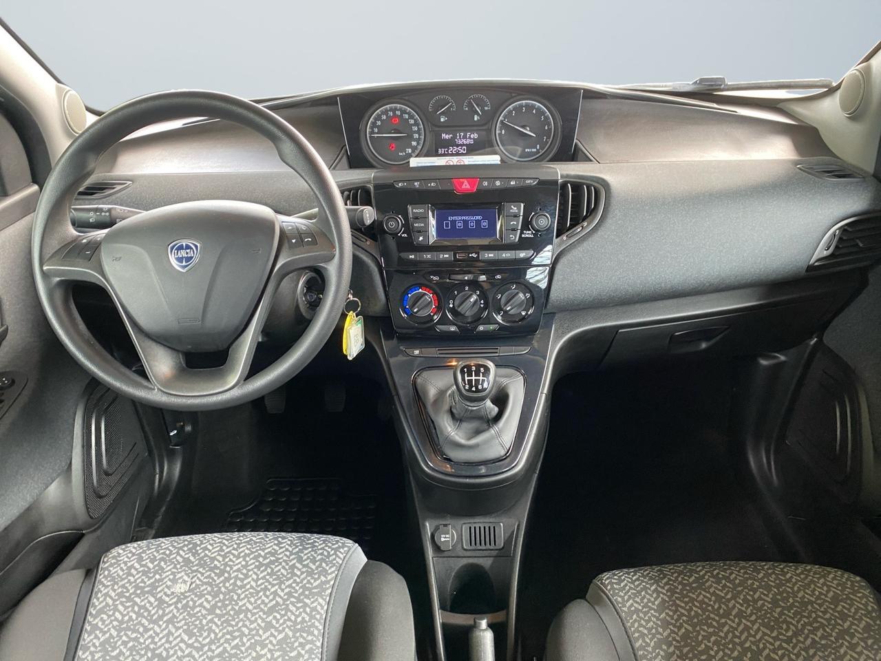 LANCIA Ypsilon III 2021 - Ypsilon 1.0 firefly hybrid Silver s&s 70cv 5p.ti