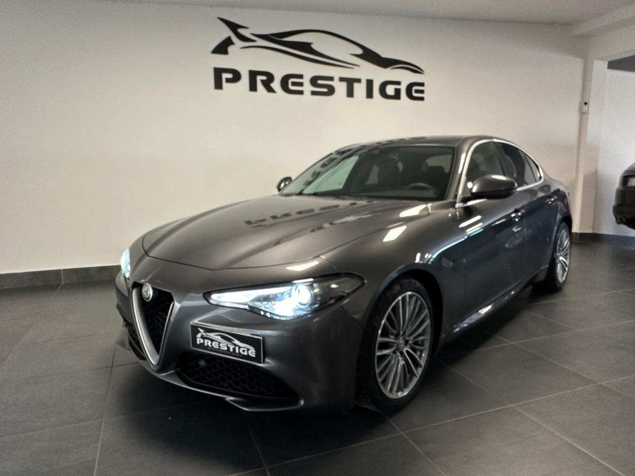 ALFA ROMEO GIULIA 2.2 T PELLE MARRONE 180CV UNIPRO