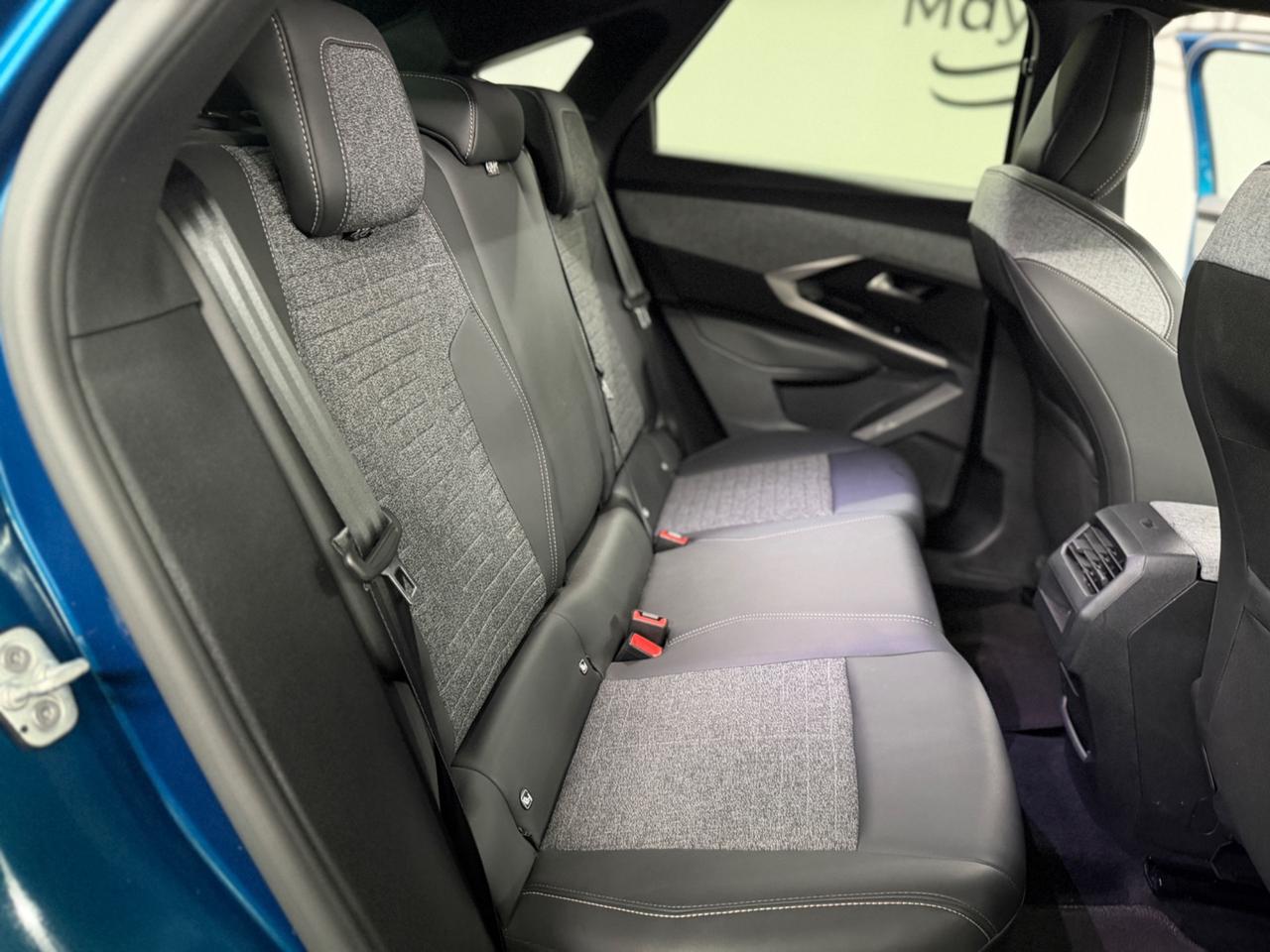 PEUGEOT 3008 FULL HYBRID (anno 2025)