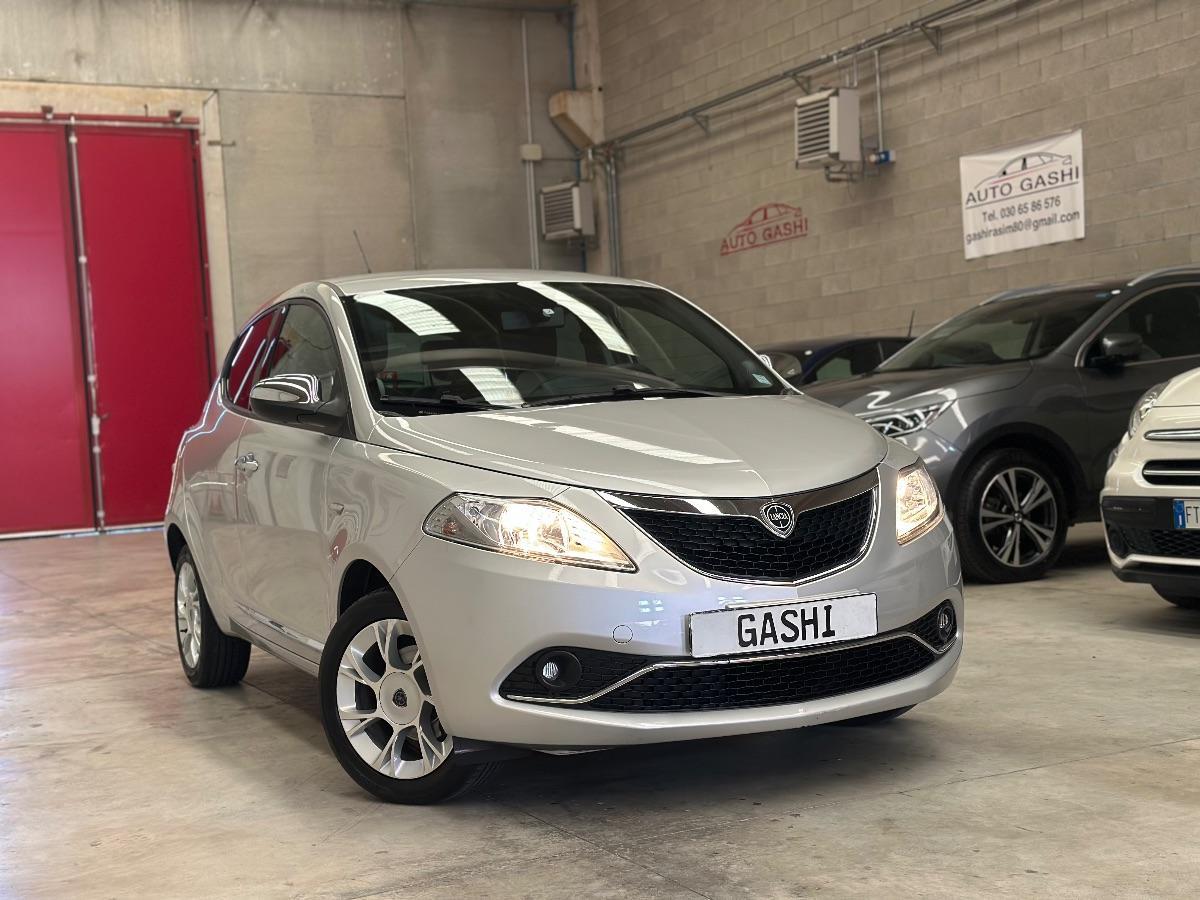LANCIA - Ypsilon - 1.2 69 CV 5p. Platinum