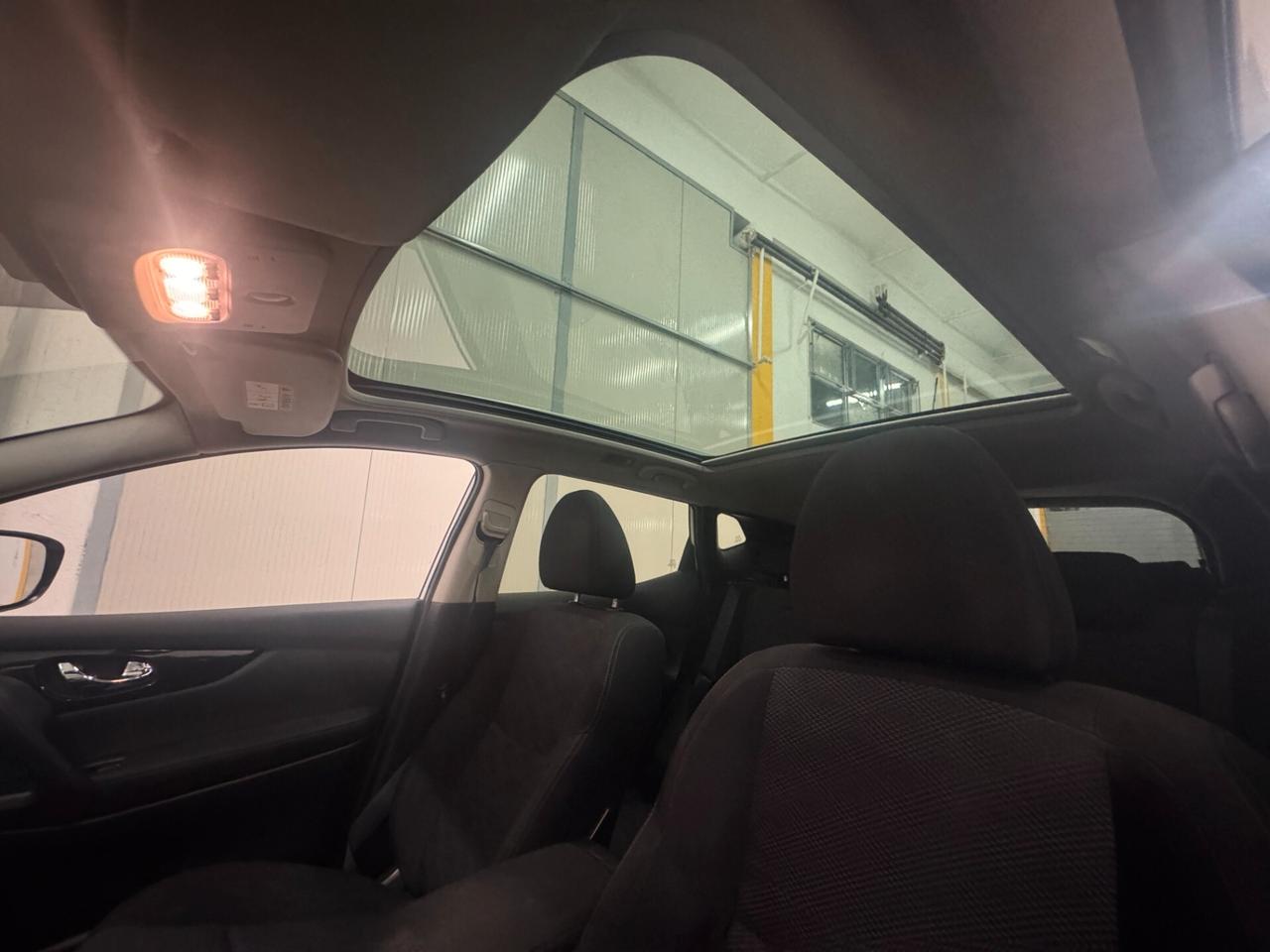 NISSAN Qashqai 1.5 dCi N-Connecta