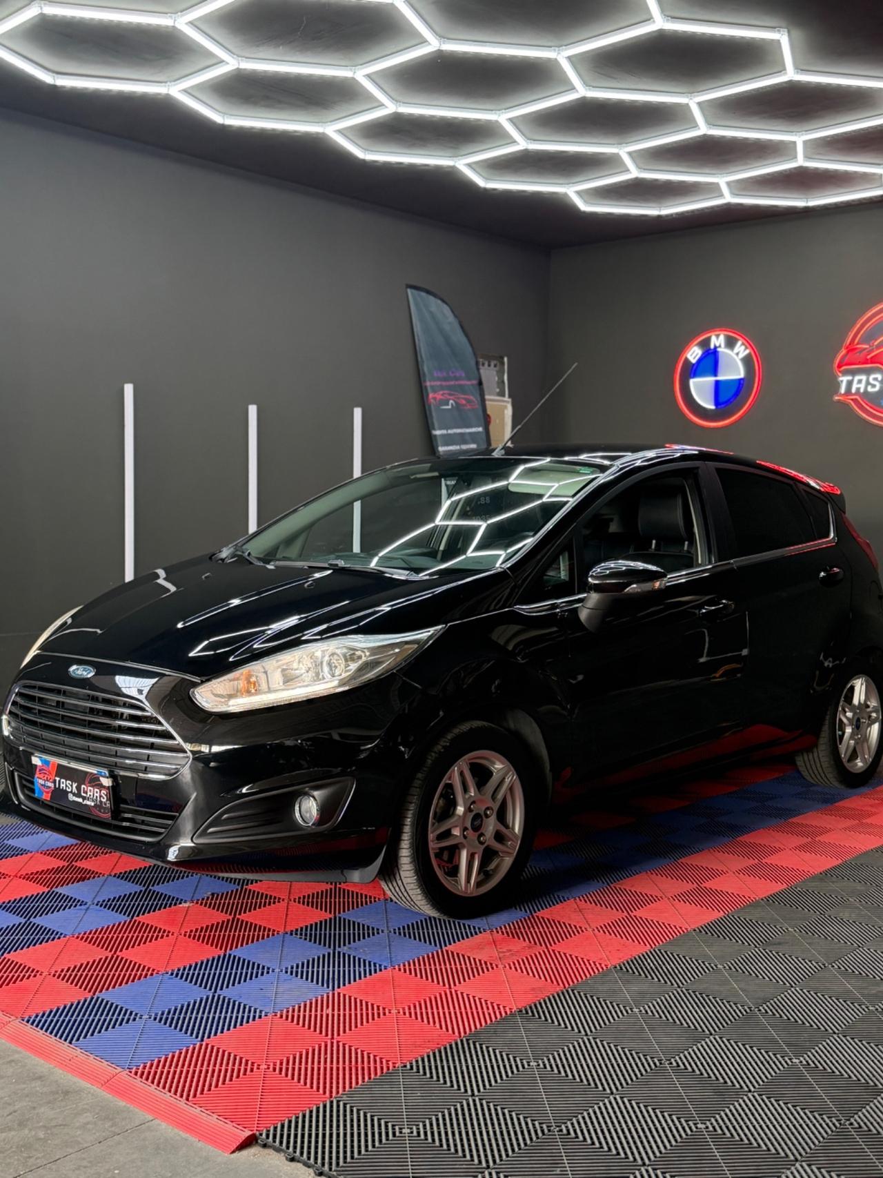 Ford Fiesta 1.5 TDCi 75CV 5 porte Titanium