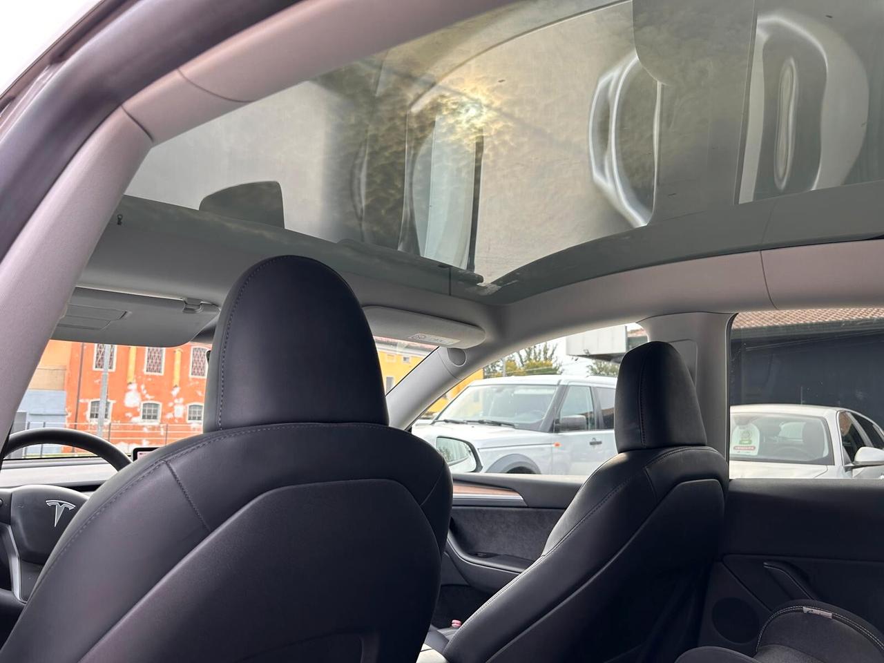 Tesla Model Y Long Range AWD