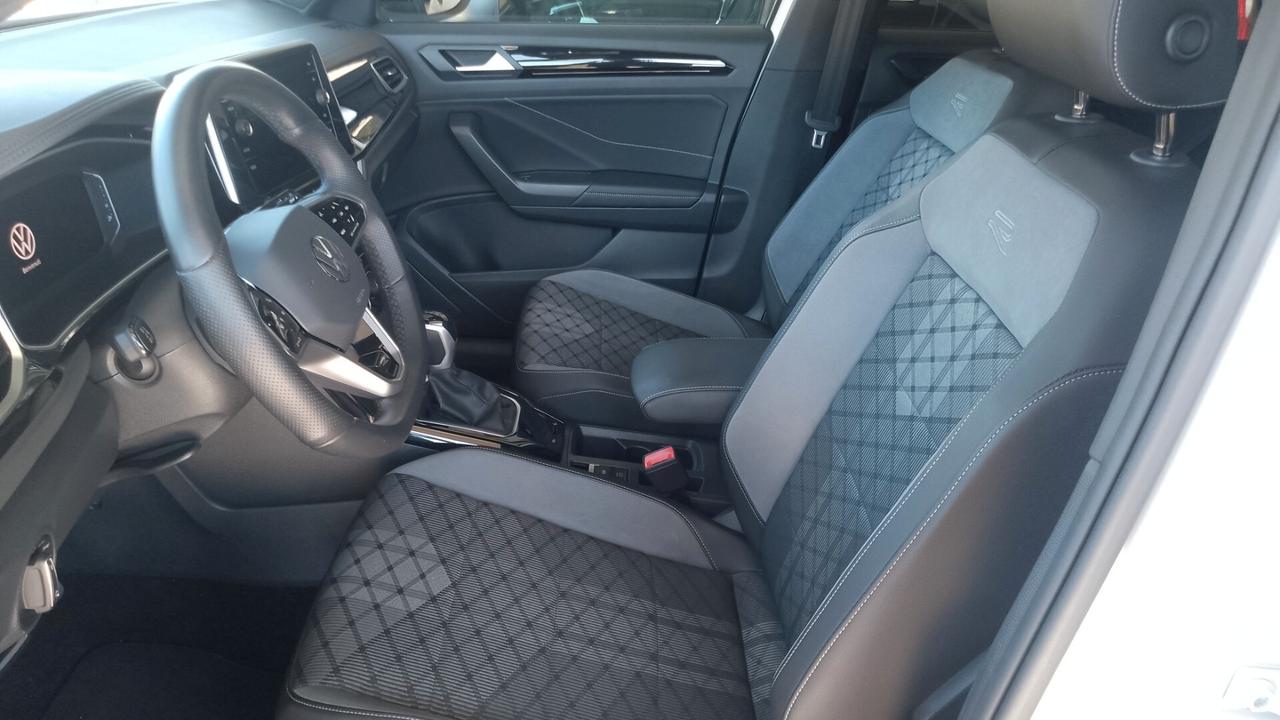 Volkswagen T-Roc 1.5 TSI ACT DSG R-Line