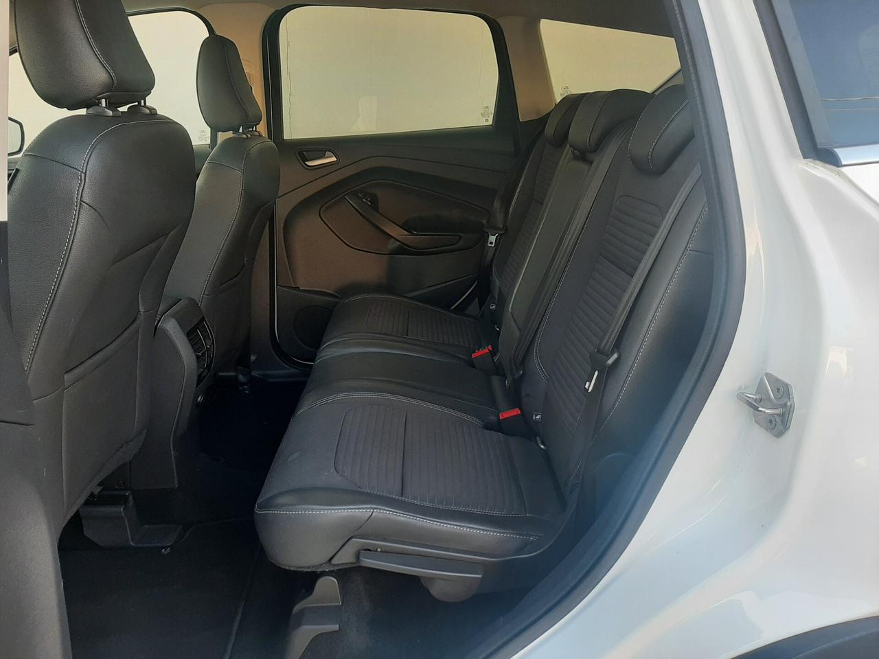 Ford Kuga 1.5 TDCI 120 CV 2WD Powershift Edition