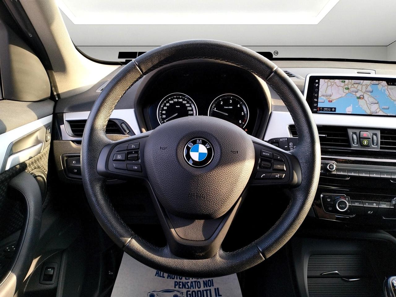 Bmw X1 sDrive18d Business Advantage - SINISTRATA