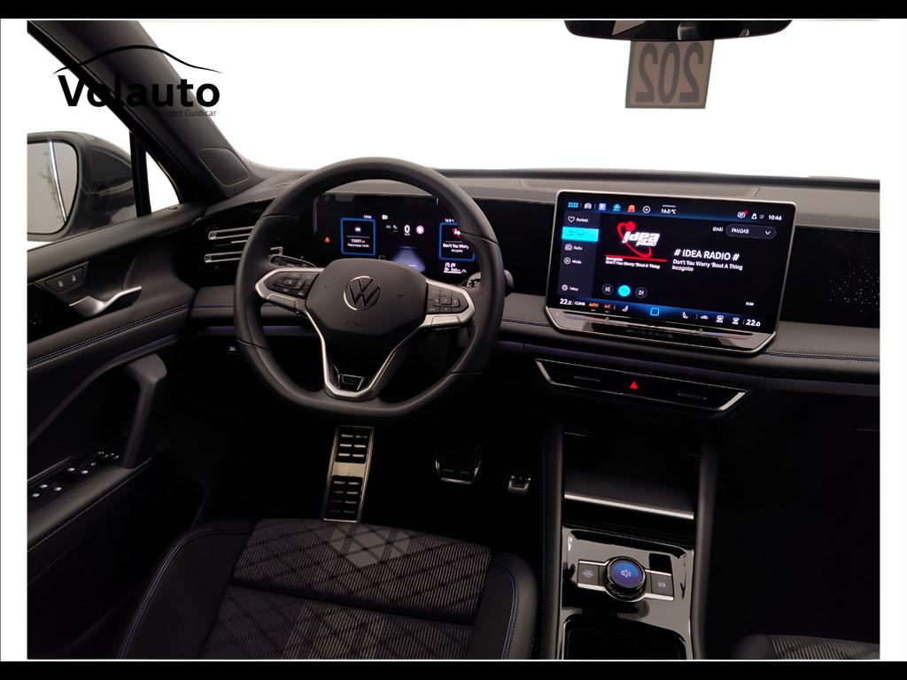 VOLKSWAGEN Tiguan III 2024 - Tiguan 2.0 tdi R-Line 150cv dsg