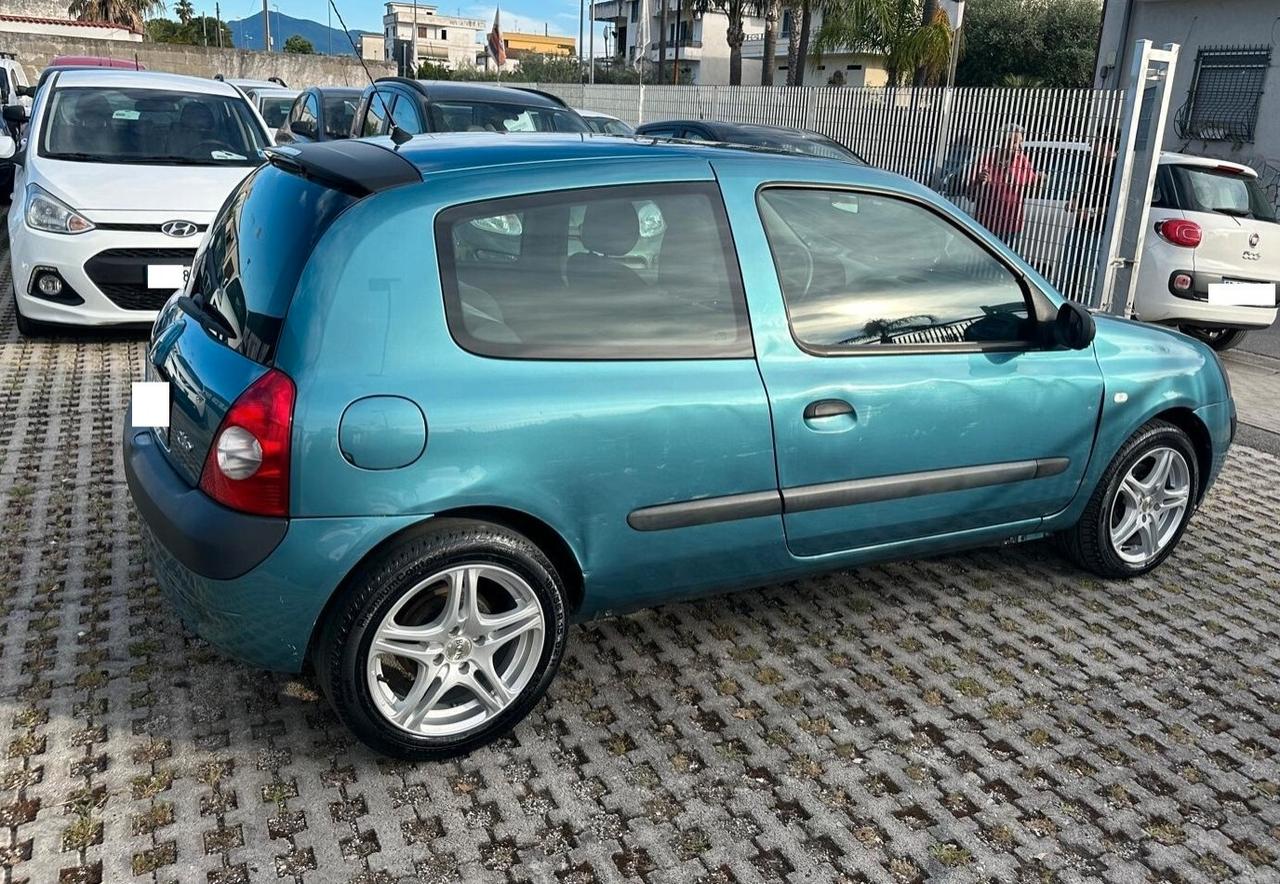 Renault Clio 1.5 dCi 82CV cat 3 porte Initiale-07/2003
