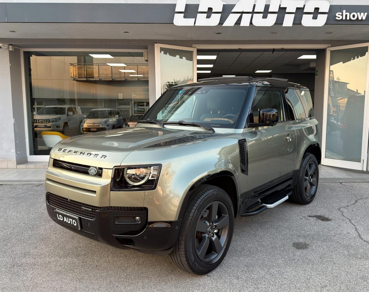 Land Rover Defender 90 3.0D I6 250 CV AWD Auto X-Dynamic HSE TETTO APRIBILE