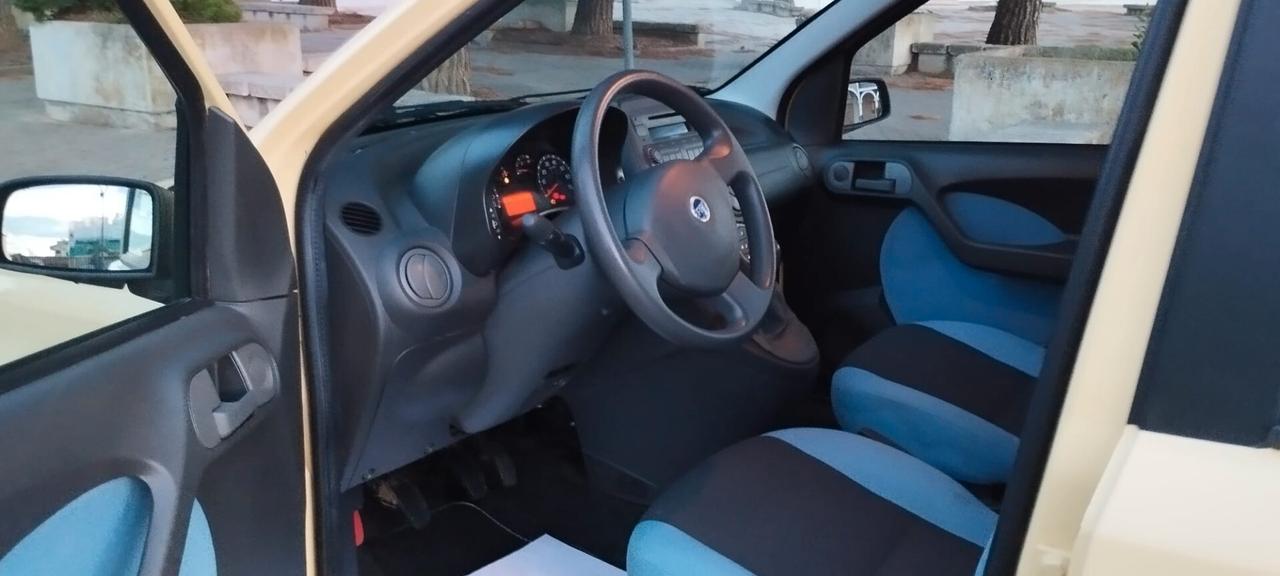 Panda 1.2 4x4 Climbing