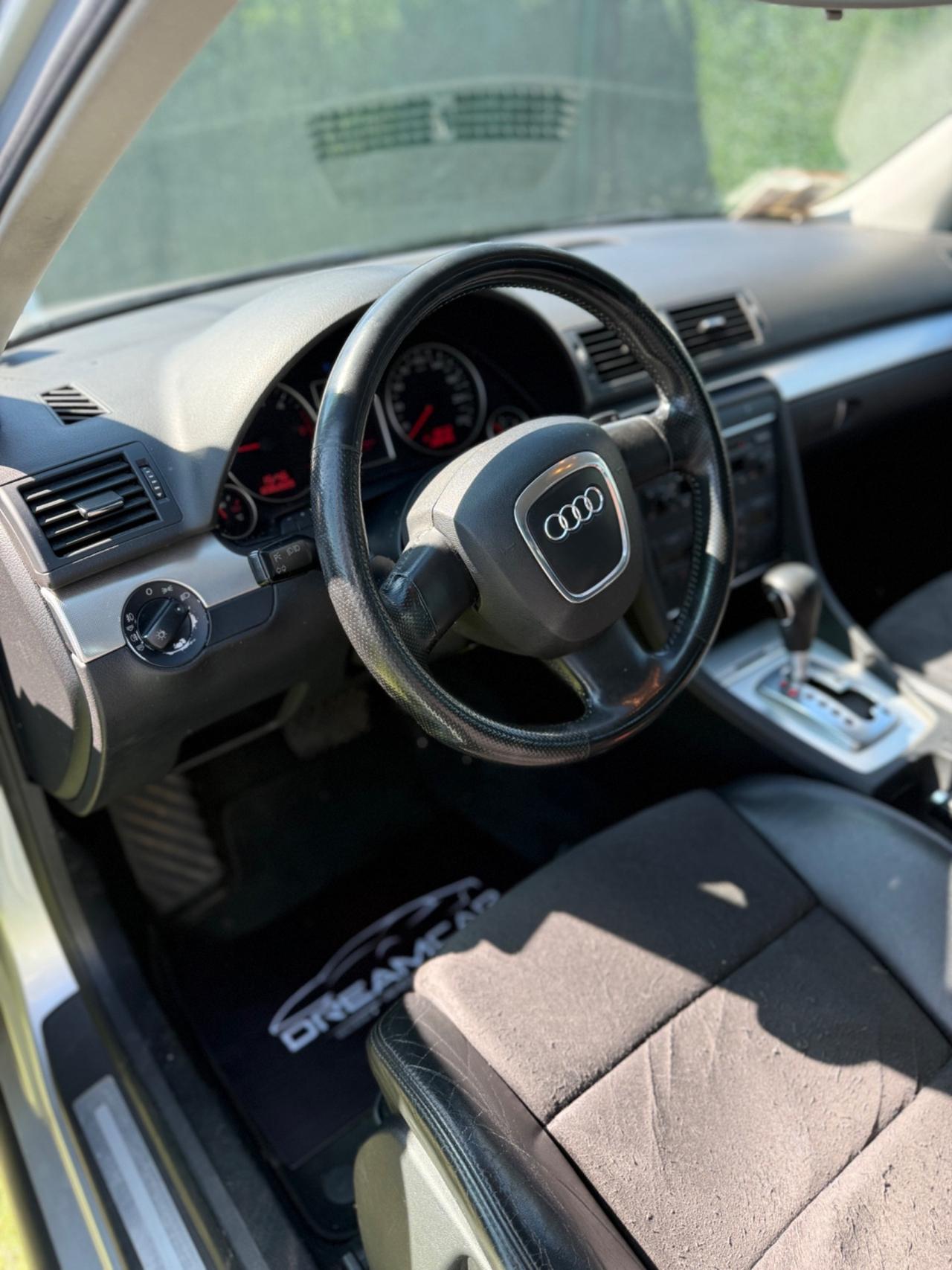 Audi A4 AVANT 2.0 TDI AUTOMATICA FARI XENON