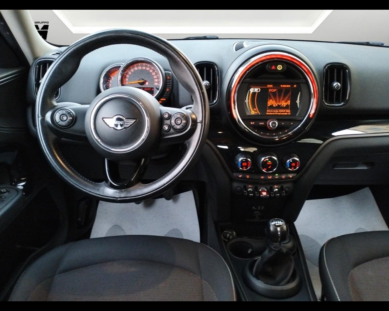 MINI Mini Countrym.(F60) Mini 2.0 Cooper D Boos...