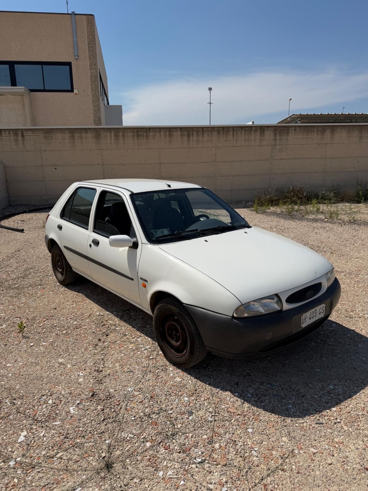 Ford Fiesta 1.2i 16V cat 3 porte Techno