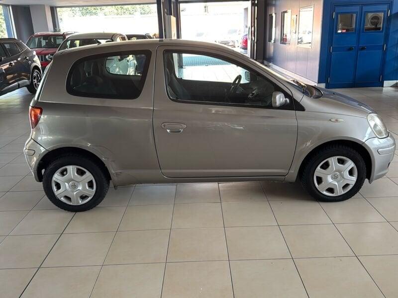 Toyota Yaris Yaris 3p 1.0 Sol Frizione Nuova