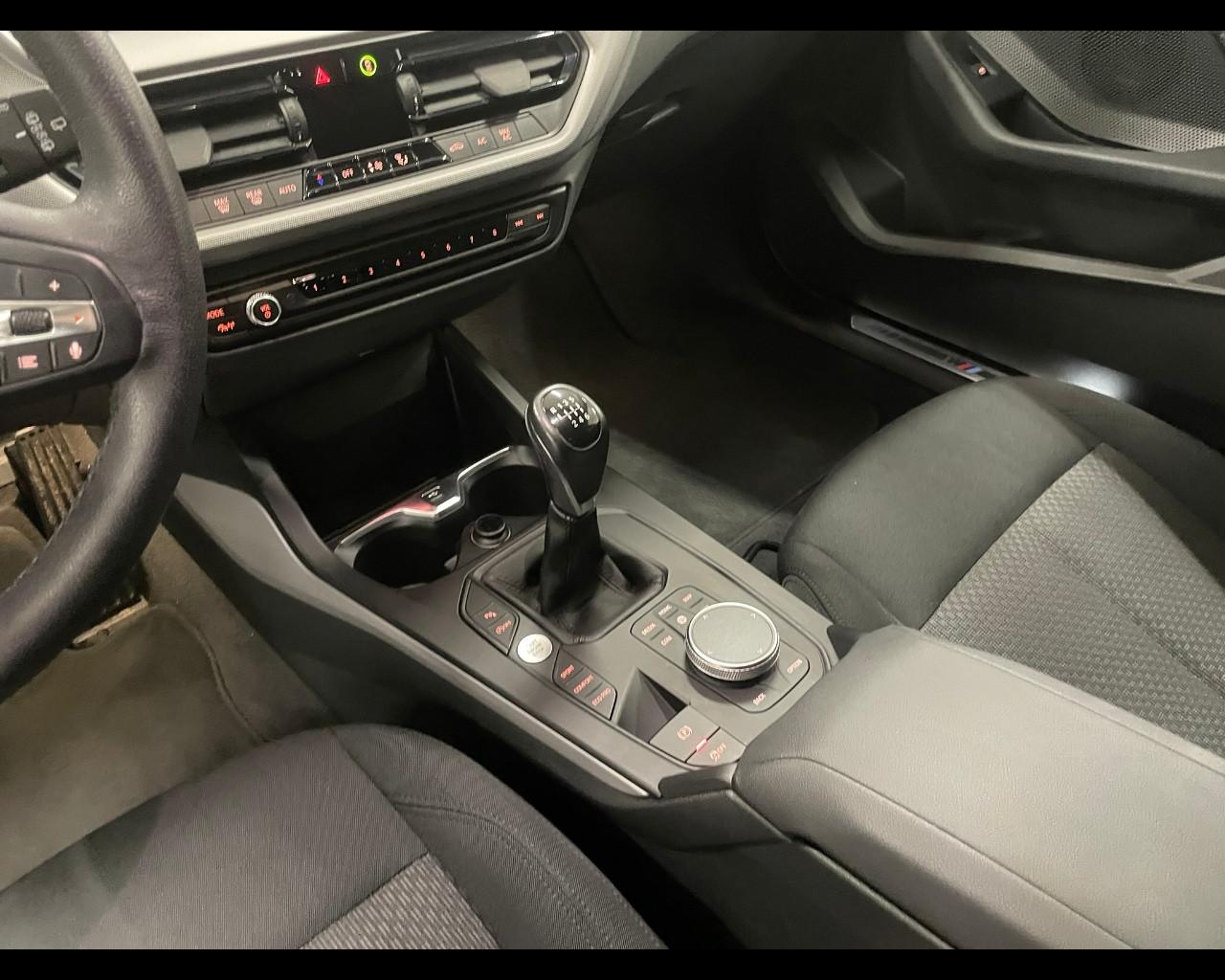 BMW Serie 1 (F40) - 116d 5p. Msport Exterior